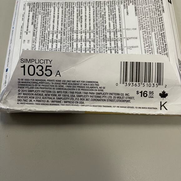 Simplicity Supergirl Bat Girl Wonder Woman Costume Sewing Patterns Sz 3-8 Uncut - Picture 3 of 4